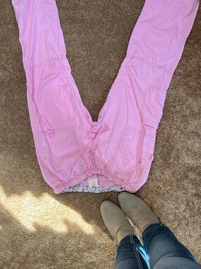 Light Pink Straight-Leg Cargo Pants with Elastic Waist